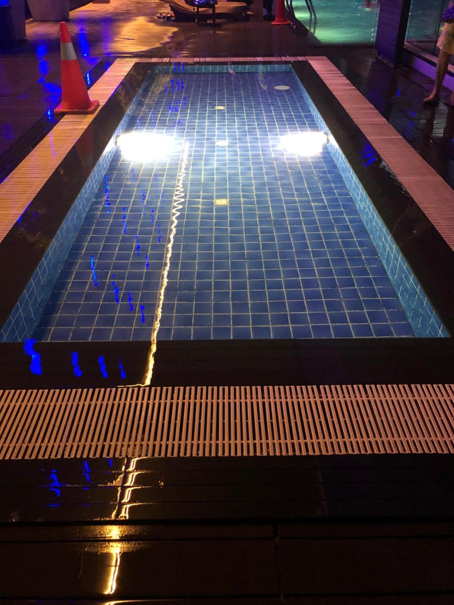 Platinum Suites Klcc Top 51 Kuala Lumpur Exteriör bild