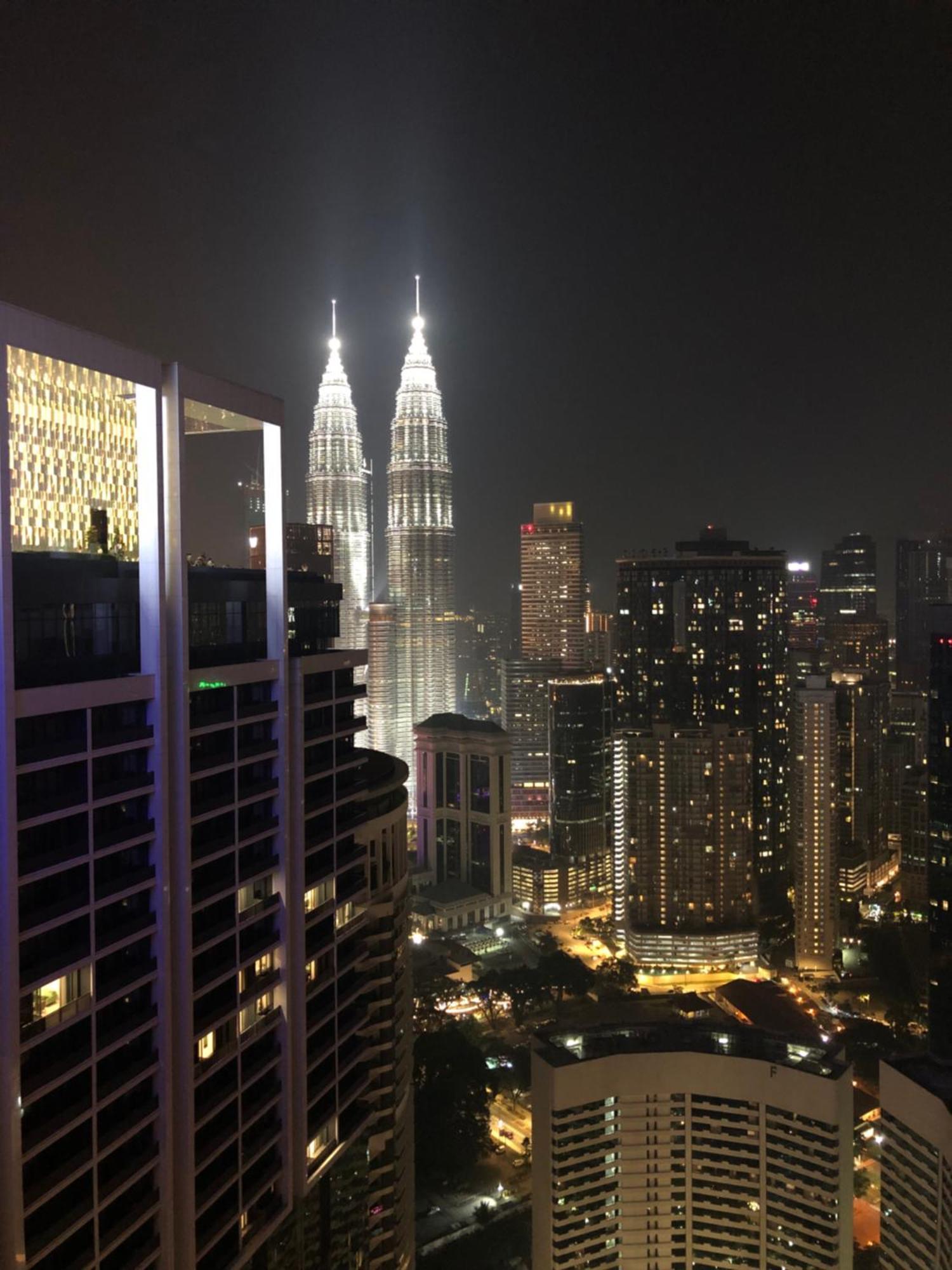 Platinum Suites Klcc Top 51 Kuala Lumpur Exteriör bild
