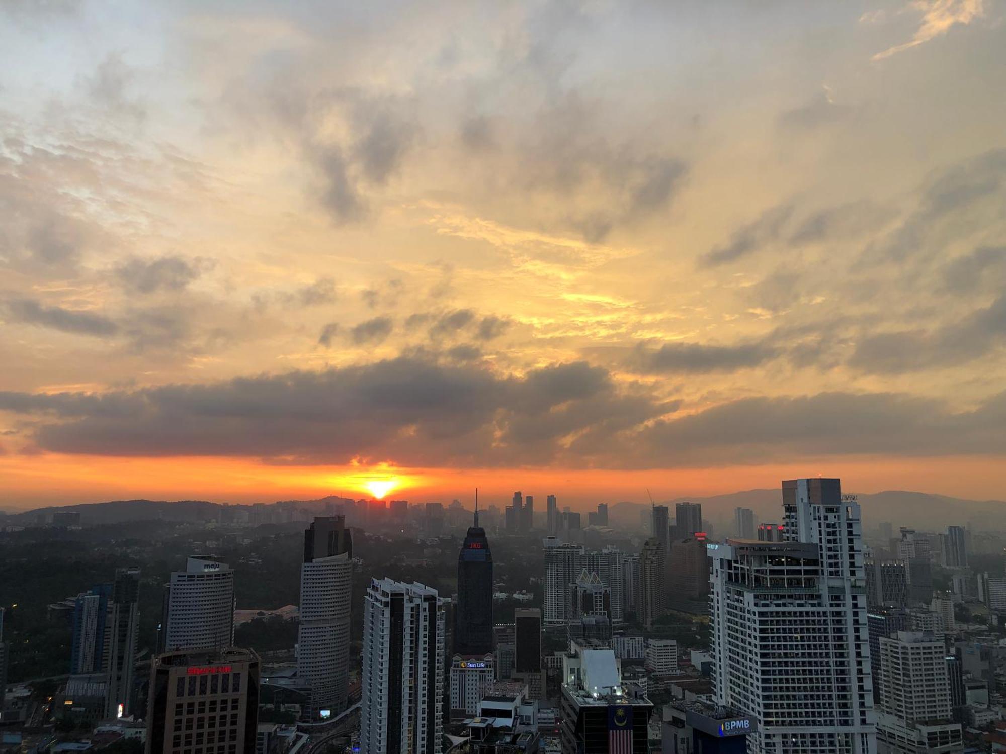 Platinum Suites Klcc Top 51 Kuala Lumpur Exteriör bild